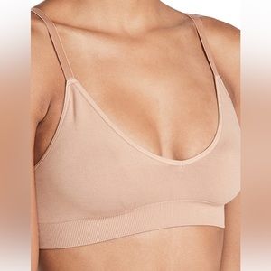Commando Minimalist V-neck Bralette